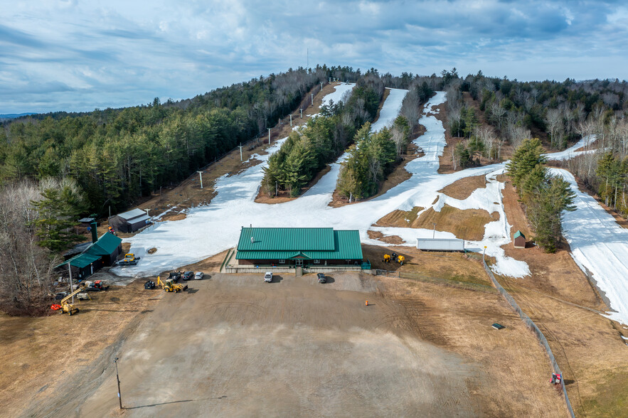 441 Newburgh Rd, Hermon, ME à vendre - Photo de l’immeuble – Image 1 sur 17