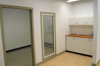 11302 119 St NW, Edmonton, AB à louer Photo intérieure– Image 2 sur 6