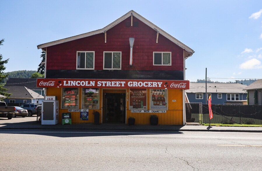 814 Lincoln St, Hoquiam, WA à vendre - Photo de l’immeuble – Image 2 sur 29