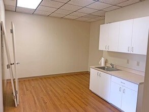 1420 Guerneville Rd, Santa Rosa, CA à louer Photo intérieure– Image 1 sur 6