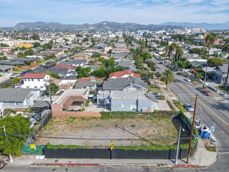 4401 Melrose Ave, Los Angeles, CA à vendre - Photo de l’immeuble – Image 2 sur 20