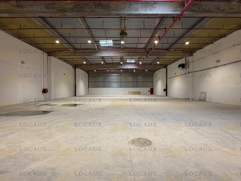 95 Rue Charles Michels, Saint-Denis à louer - Photo de l’immeuble – Image 2 sur 9
