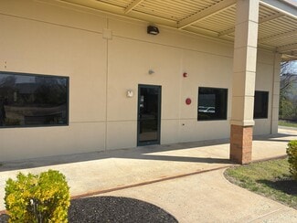 Plus de détails pour 12 Stults Rd, Dayton, NJ - Local d'activités à louer