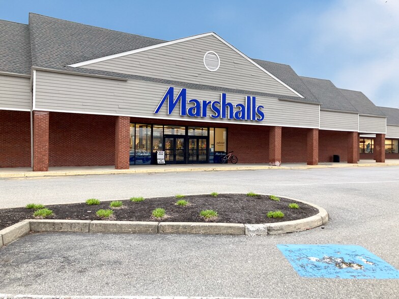 20-90 Frenchtown Rd, North Kingstown, RI à louer - Photo de l’immeuble – Image 3 sur 5