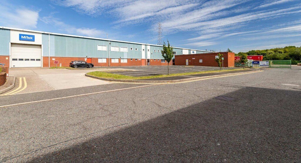 Peartree Ln, Dudley à louer Photo de l’immeuble– Image 1 sur 4
