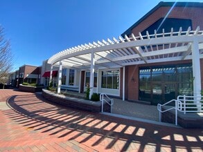 21 Ensign Dr, Avon, CT à louer Photo intérieure– Image 2 sur 8