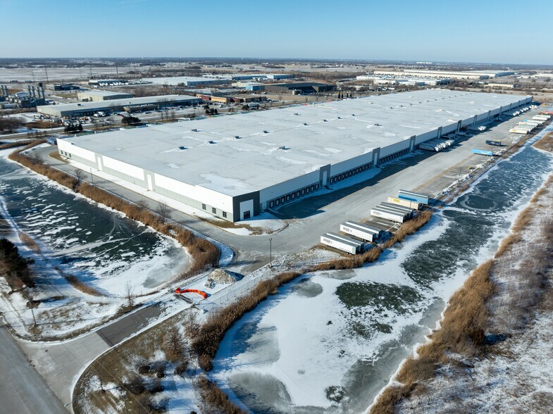 701 Central Ave, University Park, IL à louer - Photo de l’immeuble – Image 2 sur 10