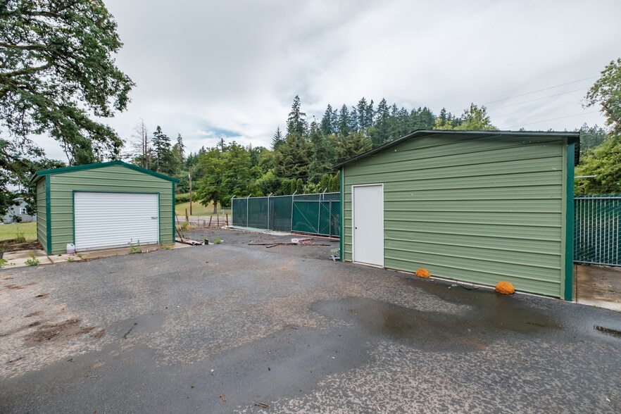 10646 Sunnyside Rd SE, Jefferson, OR à vendre - Photo de l’immeuble – Image 3 sur 54