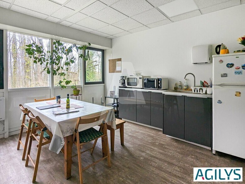 1 Rue De Terre Neuve, Les Ulis à vendre - Photo intérieure – Image 3 sur 11