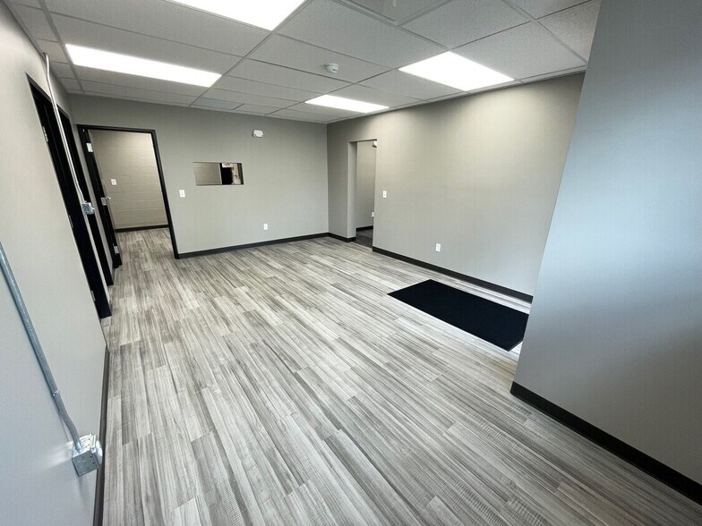 222 N Buffalo St, Warsaw, IN à louer - Photo de l’immeuble – Image 3 sur 16