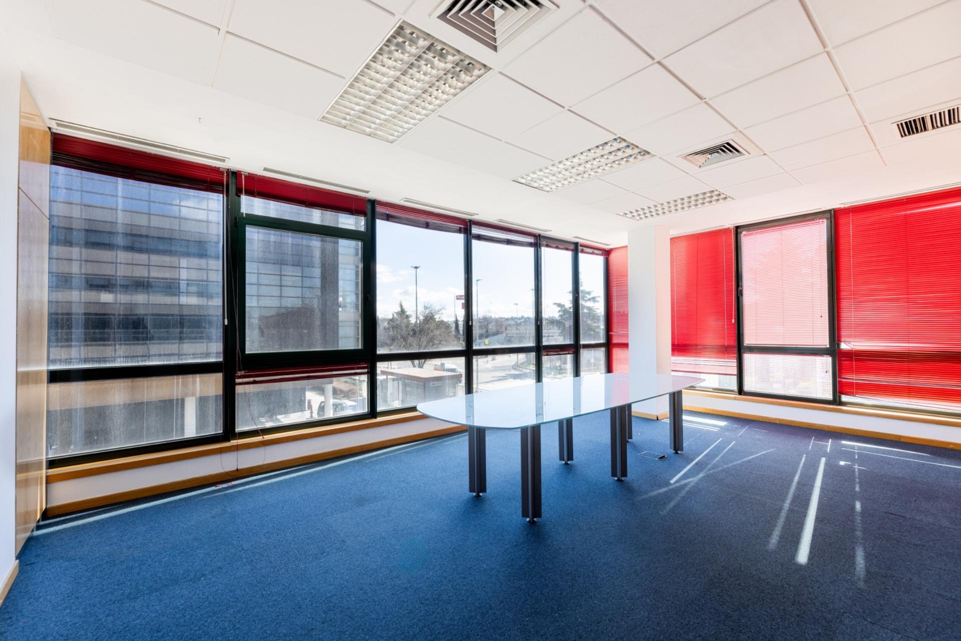 Bureau dans Alcobendas, Madrid à louer Photo intérieure– Image 1 sur 6