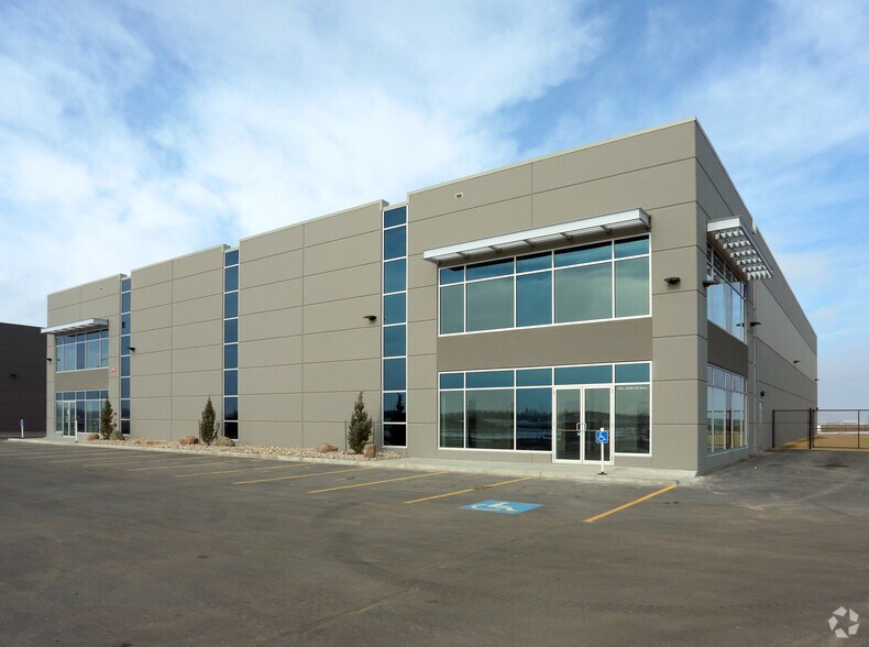 3496 63rd Ave, Leduc, AB à louer - Photo principale – Image 1 sur 4
