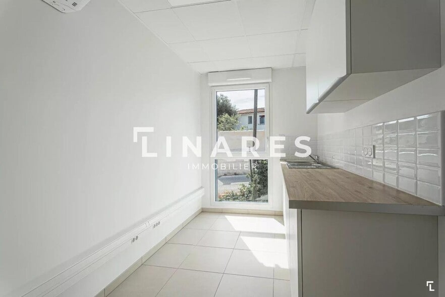 Bureaux/Médical dans Allauch à louer - Photo intérieure – Image 3 sur 6