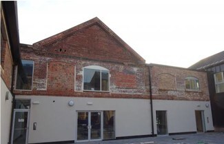 Plus de détails pour High St, Stourbridge - Bureau à louer