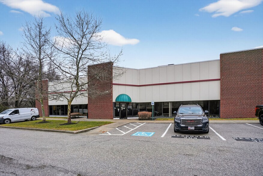 16000 Trade Zone Ave, Upper Marlboro, MD à louer - Photo de l’immeuble – Image 2 sur 33