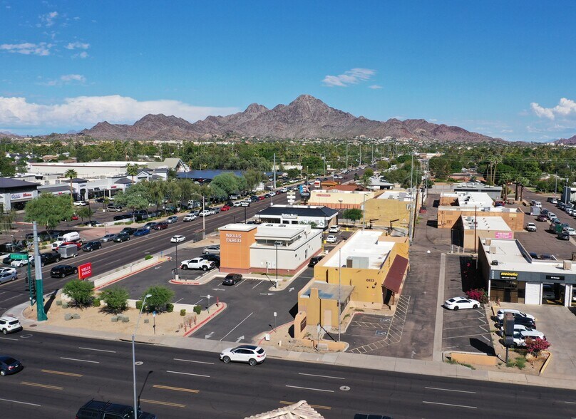 6933 N 7th St, Phoenix, AZ à vendre - Photo de l’immeuble – Image 2 sur 9