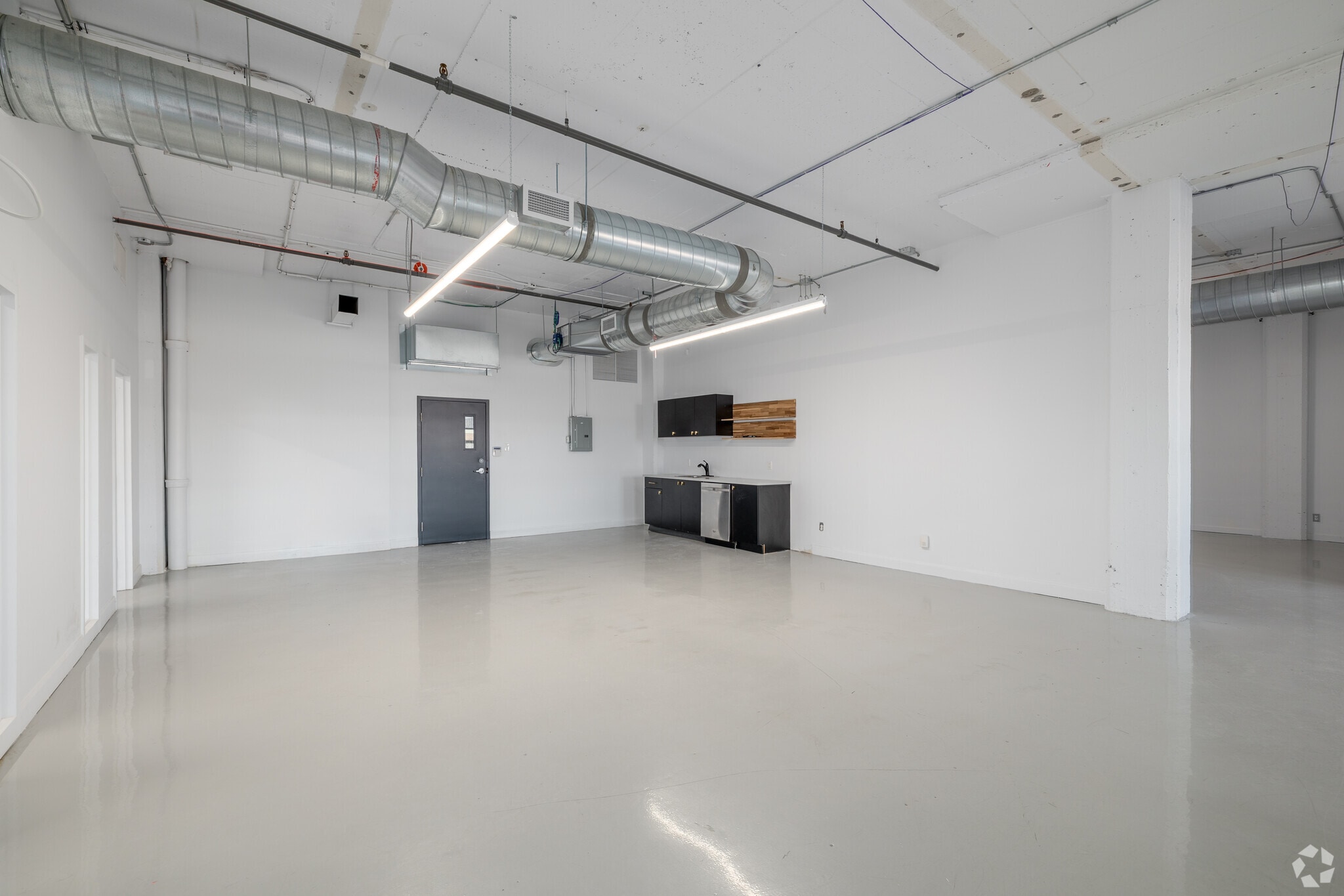 6750 Av de l'Esplanade, Montréal, QC à louer Photo intérieure– Image 1 sur 3