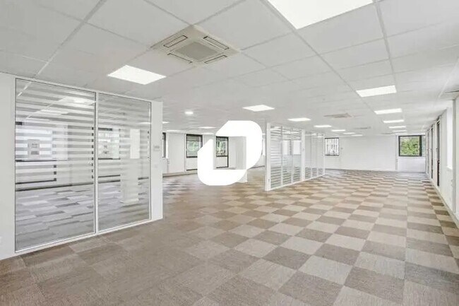 Plus de détails pour Bureau à louer