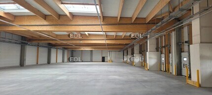 Industriel/Logistique dans Corbas à louer Photo intérieure– Image 1 sur 5