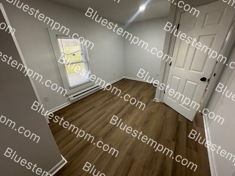 1115 Felix St, Saint Joseph, MO à vendre - Photo de l’immeuble – Image 3 sur 43