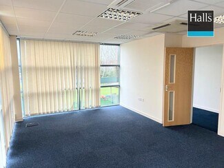 Plus de détails pour 2 Sitka Dr, Shrewsbury - Bureau à louer