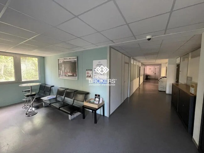 Plus de détails pour Bureau à louer