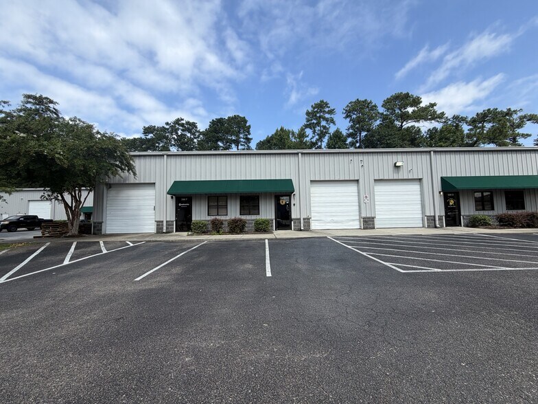 396 E 5th North St, Summerville, SC à louer - Photo de l’immeuble – Image 2 sur 9