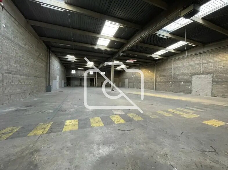 Industriel/Logistique dans Goussainville à louer - Photo de l’immeuble – Image 1 sur 3