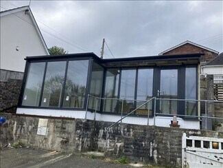 Plus de détails pour 21 Paynter St, Pembroke - Local commercial à louer