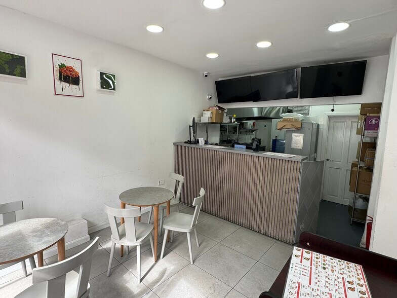 238 York Rd, Londres à louer - Photo de l’immeuble – Image 3 sur 8