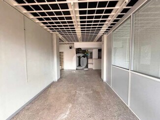 Plus de détails pour Local commercial à louer