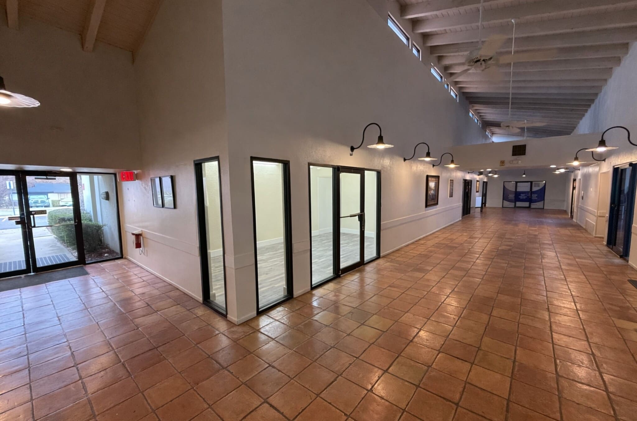 813 Brown Trl, Bedford, TX à louer Photo intérieure– Image 1 sur 15