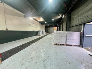 Plus de détails pour Industriel/Logistique à louer