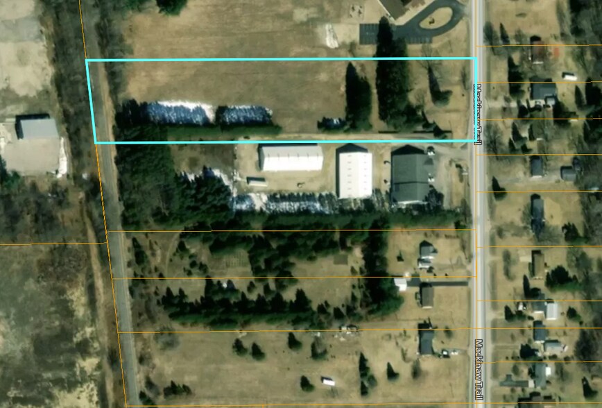 3578 S Mackinaw Trl, Cadillac, MI à vendre - Aérien – Image 2 sur 8