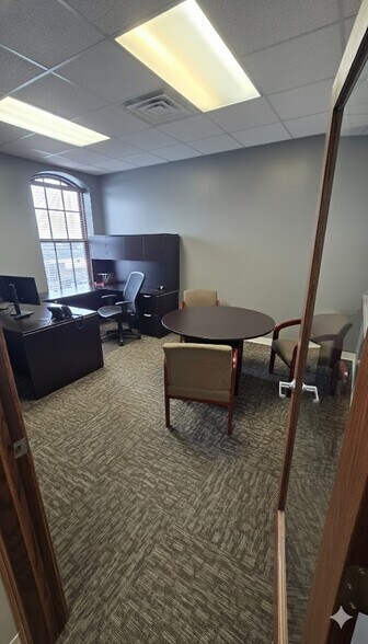 4106 S 87th St, Omaha, NE à vendre - Photo de l’immeuble – Image 3 sur 21