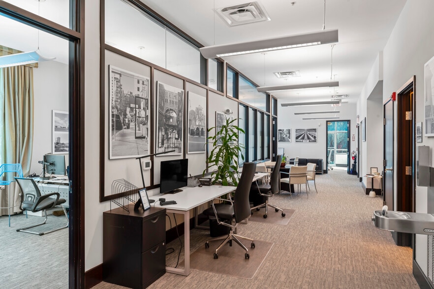 7809 Woodmont Ave, Bethesda, MD à vendre - Photo intérieure – Image 2 sur 28