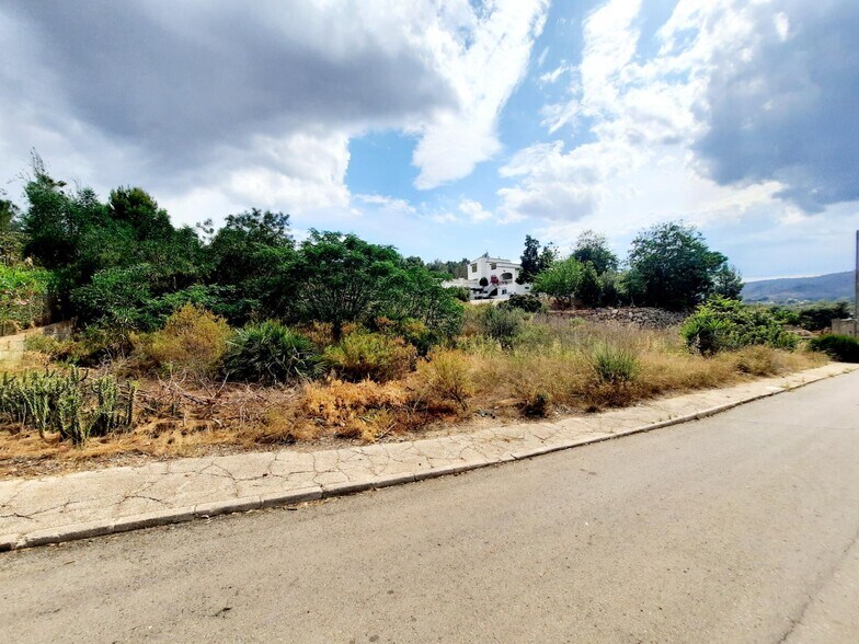 Terrain dans València, Valencia à vendre - Photo principale – Image 1 sur 7