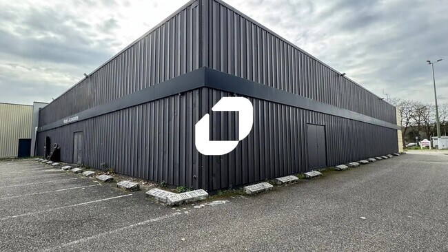 Plus de détails pour Local commercial à louer