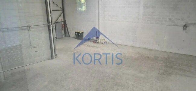 Plus de détails pour 36 Rue Champ Dolin, Saint-Priest - Local d’activités à vendre