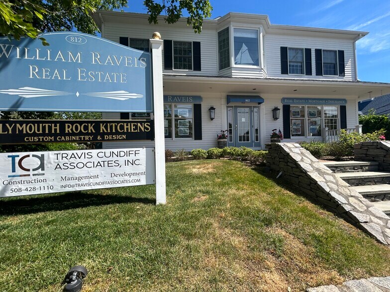 812 Main St, Osterville, MA à louer - Photo de l’immeuble – Image 3 sur 21