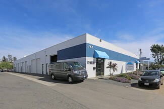 Plus de détails pour 747 Twin Oaks Valley Rd, San Marcos, CA - Industriel/Logistique à louer