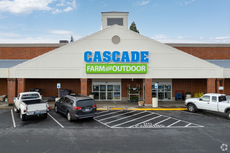 5013-5025 River Rd N, Salem, OR à louer - Photo de l’immeuble – Image 3 sur 9