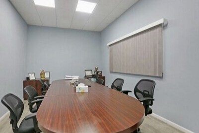 3720 Hawthorne Ct, Waukegan, IL à vendre Photo intérieure– Image 1 sur 23