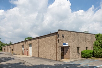 Plus de détails pour 2130 Pond Rd, Ronkonkoma, NY - Industriel/Logistique à louer