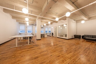 130 W 25th St, New York, NY à louer Photo intérieure– Image 1 sur 9