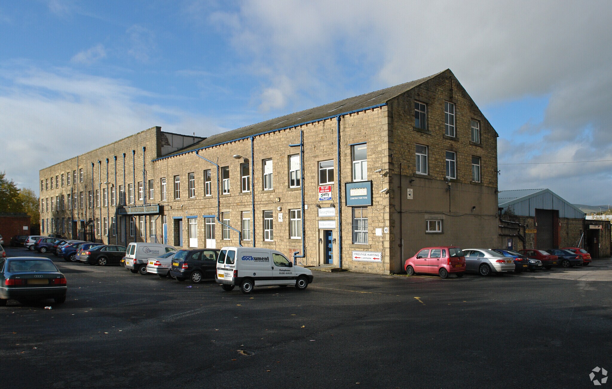 Burnley Rd, Colne à louer Photo de l’immeuble– Image 1 sur 6