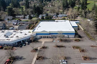 1137 N Pacific Hwy, Cottage Grove, OR à louer Photo intérieure– Image 1 sur 4