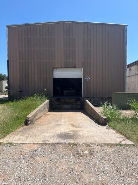 3105 E Reno Ave, Oklahoma City, OK à louer - Photo de l’immeuble – Image 3 sur 16