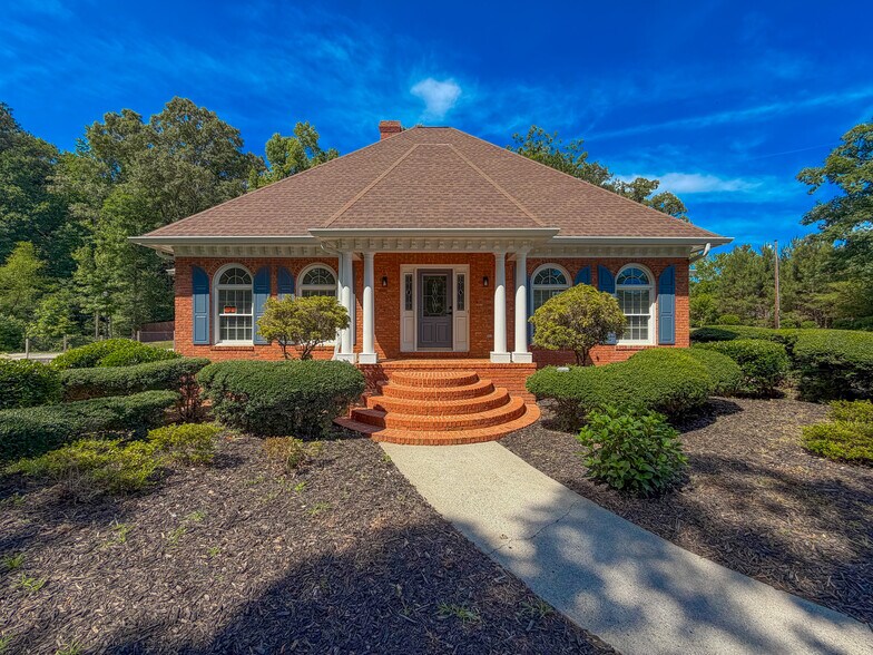 2100 Gravel Springs Rd, Buford, GA à vendre - Photo de l’immeuble – Image 2 sur 54
