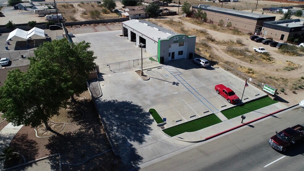15865 Bear Valley Rd, Hesperia, CA à vendre - Photo de l’immeuble – Image 2 sur 34